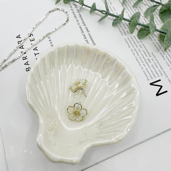 Ceramic Shell Jewelry Dish Organizer Ring Tray for Earrings Necklaces Keys - Picture 5 of 7